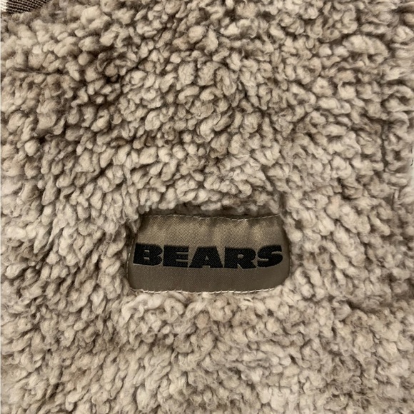 OTS NFL Chicago Bears Women's Sherpa Vest Medium - Picture 5 of 5
